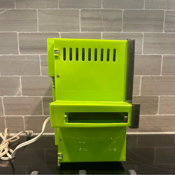 Vintage 1973 Green Easy Bake Oven General Mills Fun Group Kenner Cincinnati OH - Picture 10 of 16